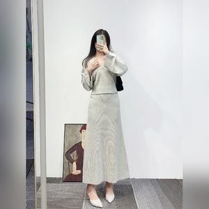 French 2-piece Sweater Set: Top+ skirt